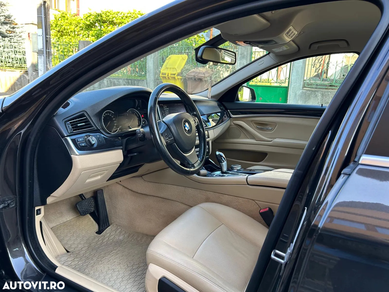 BMW Seria 5 525d xDrive AT - 5