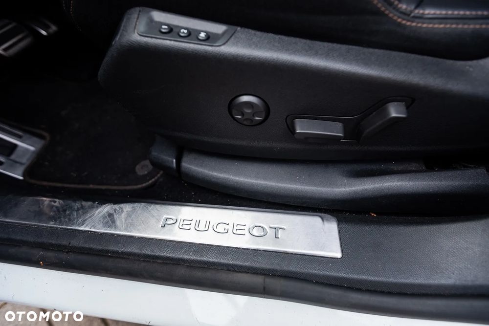 Peugeot 5008 2.0 BlueHDI GT S&S EAT8 - 21