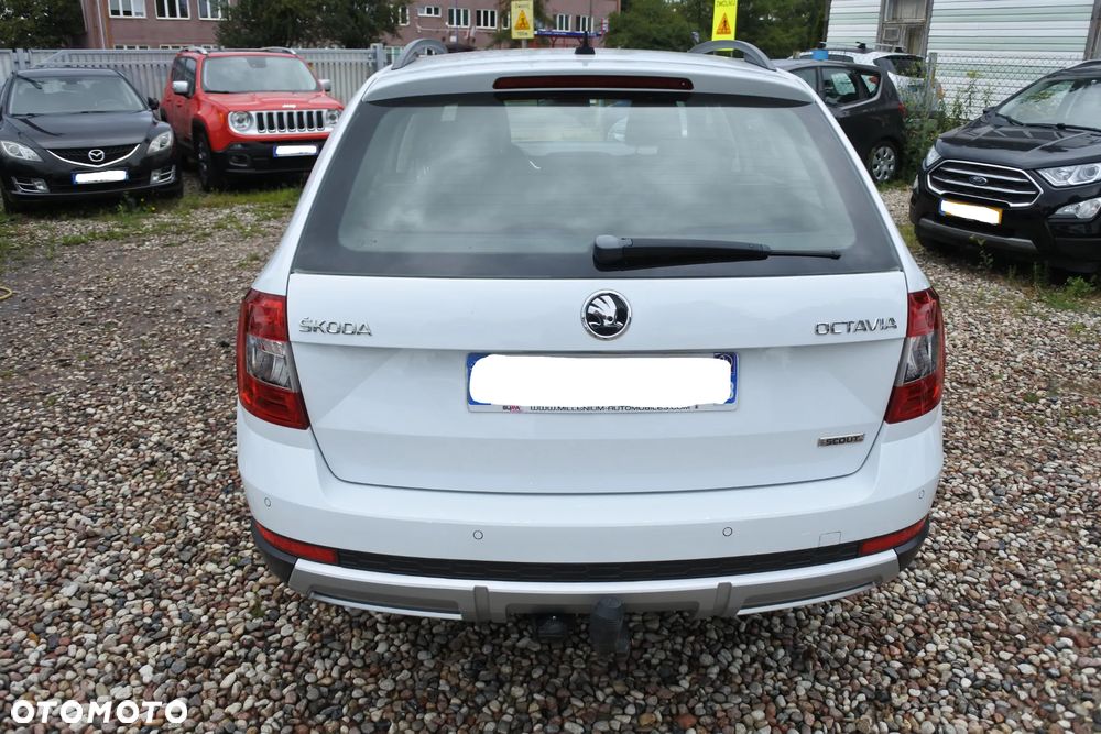 Skoda Octavia Scout 2.0 TDI 4x4 DSG - 5