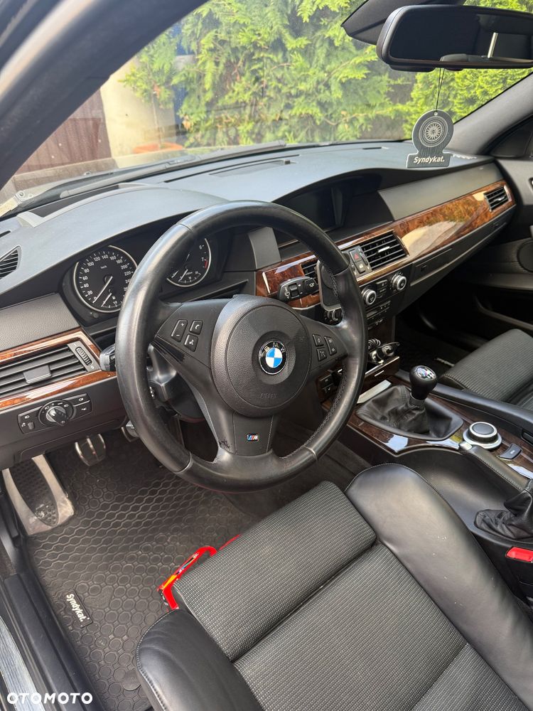 BMW Seria 5 530i - 11