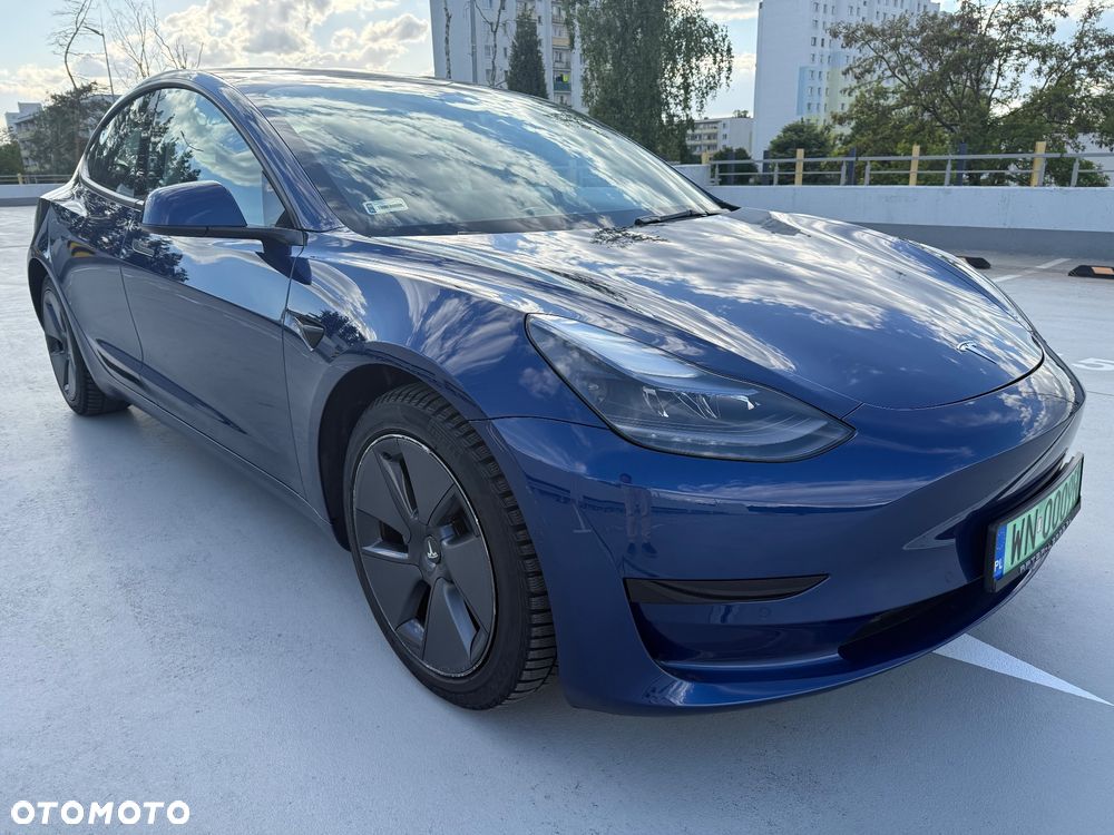 Tesla Model 3 - 11