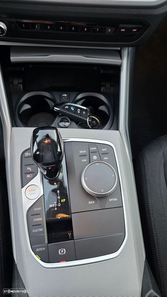 BMW 330 e Auto - 15