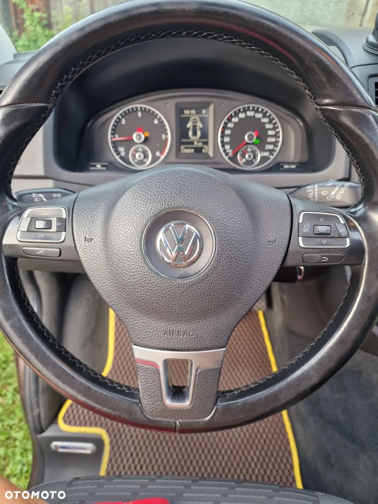 Volkswagen Multivan - 12