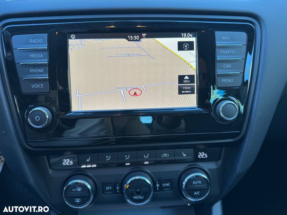 Skoda Octavia Combi 1.6 TDI GreenLine - 6