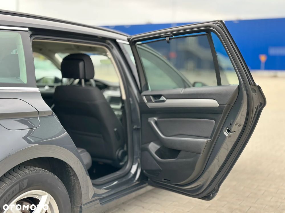 Volkswagen Passat 1.6 TDI (BlueMotion Technology) DSG Comfortline - 21