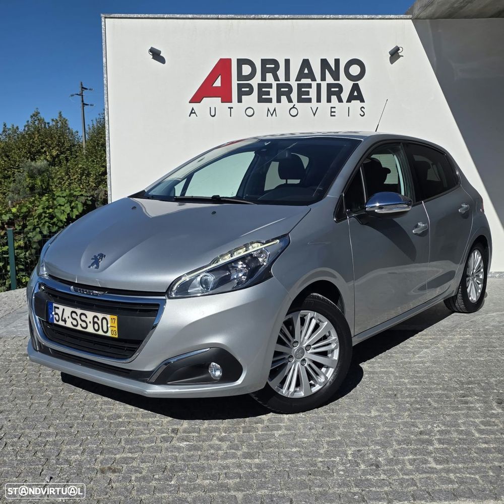 Peugeot 208 1.2 PureTech Allure EAT6 - 2