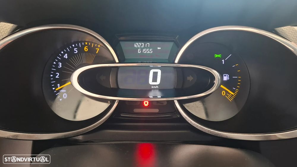 Renault Clio Sport Tourer 0.9 TCE Confort - 12