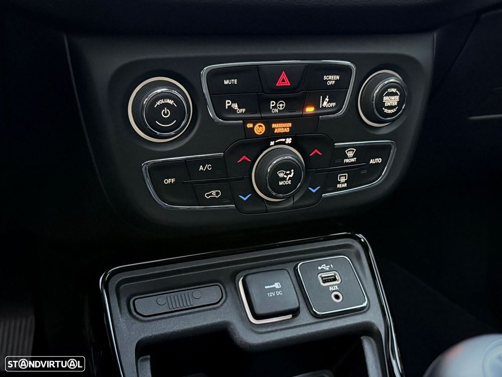 Jeep Compass 1.3 T Limited - 20