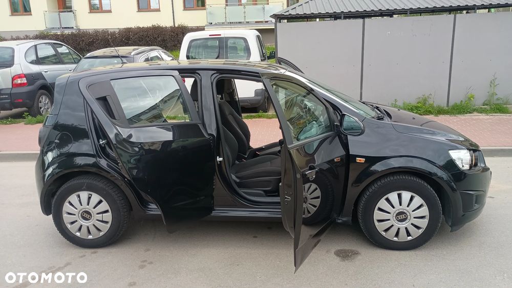 Chevrolet Aveo 1.4 16V LT - 9