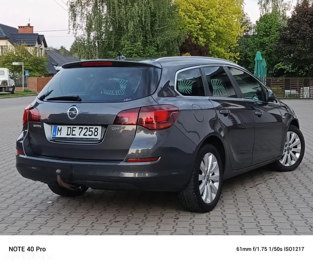 Opel Astra 1.7 CDTI DPF Cosmo - 4