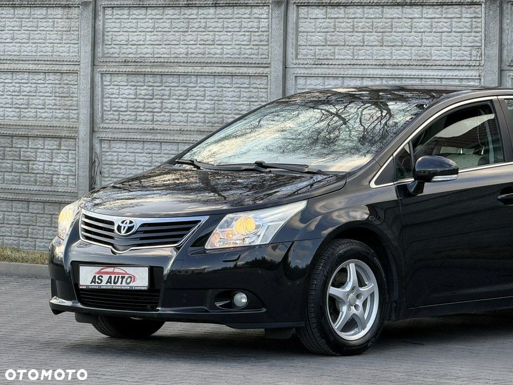 Toyota Avensis 1.8 Prestige - 25