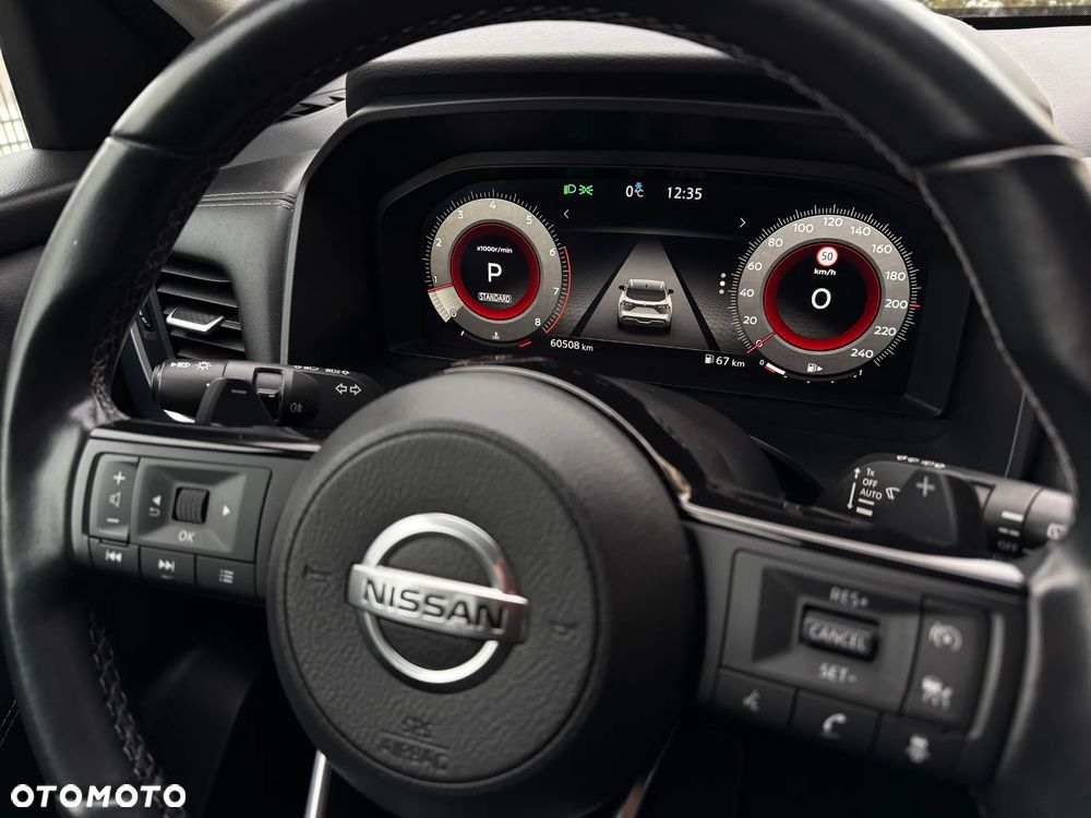 Nissan Qashqai 1.3 DIG-T N-Connecta DCT - 29