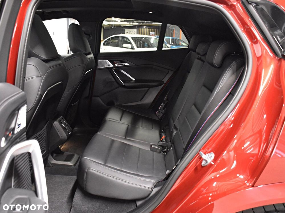 BMW iX2 xDrive30 66.5kWh M Sport Edition - 14