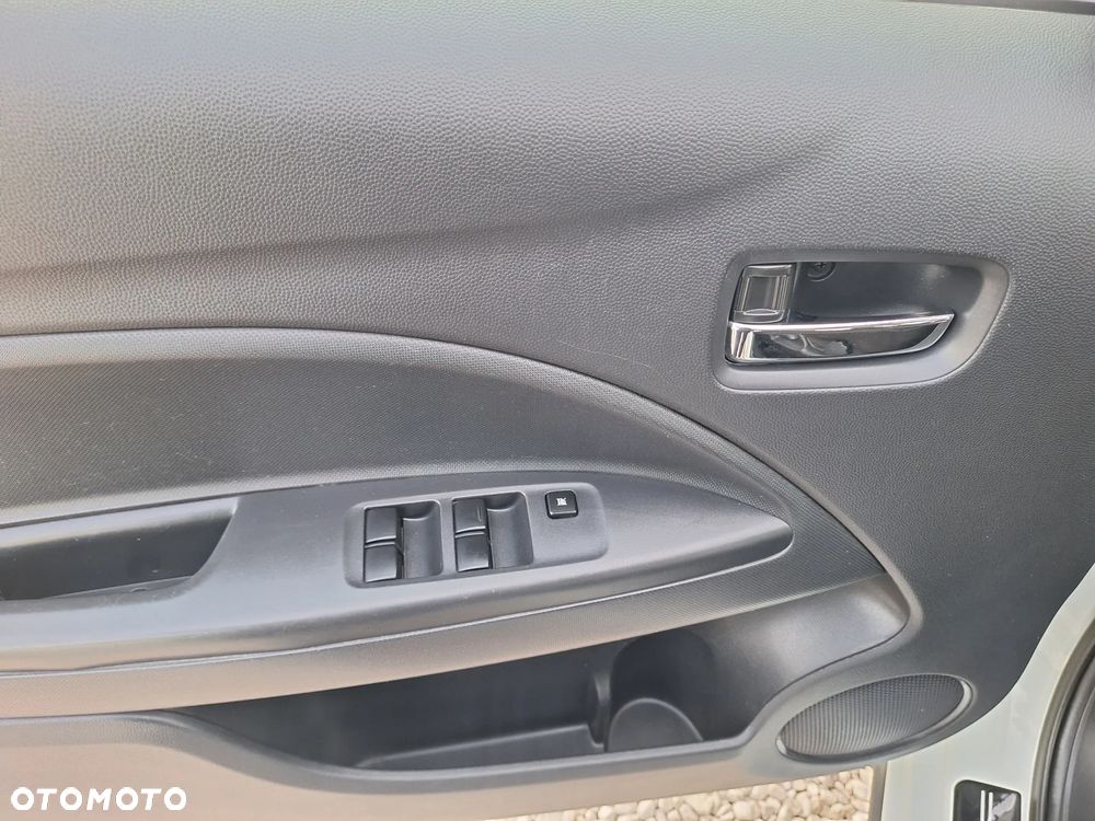 Mitsubishi Space Star 1.2 Clear Tec Color - 26