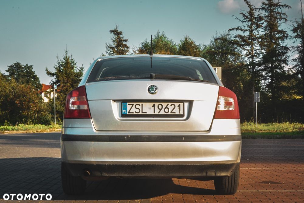 Skoda Octavia 1.6 Tour - 3