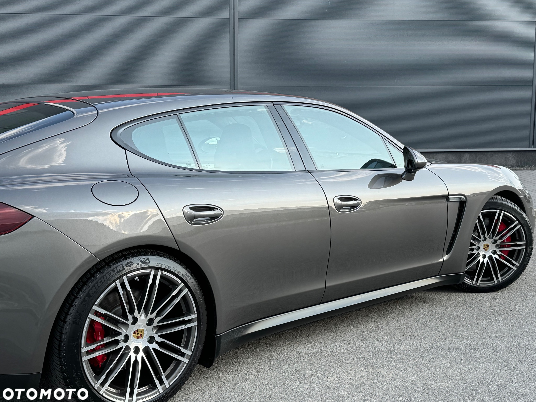 Porsche Panamera GTS - 18