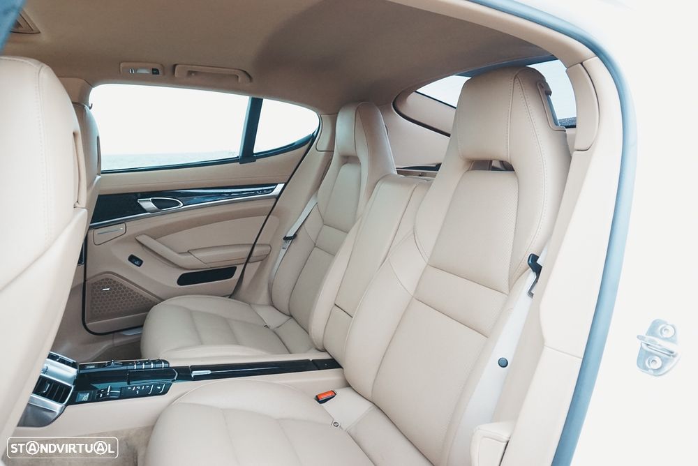 Porsche Panamera Platinum Edition - 13