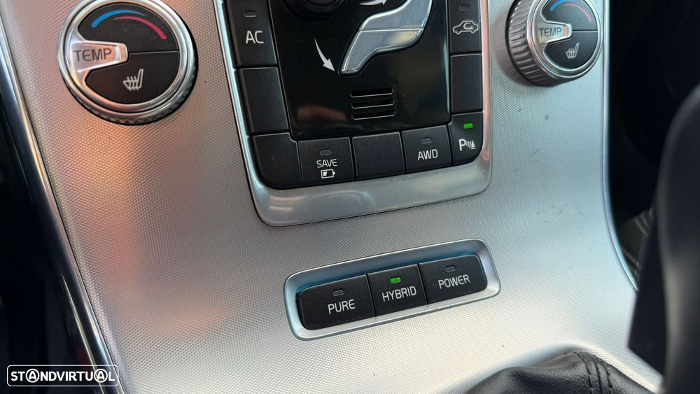 Volvo V60 2.4 D6 Momentum AWD Phev - 38