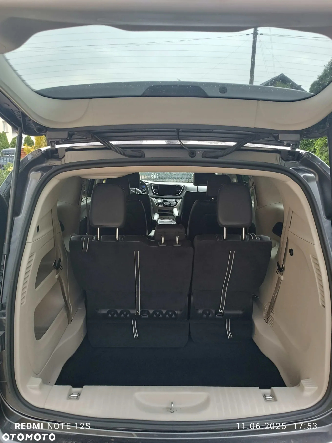 Chrysler Pacifica - 20
