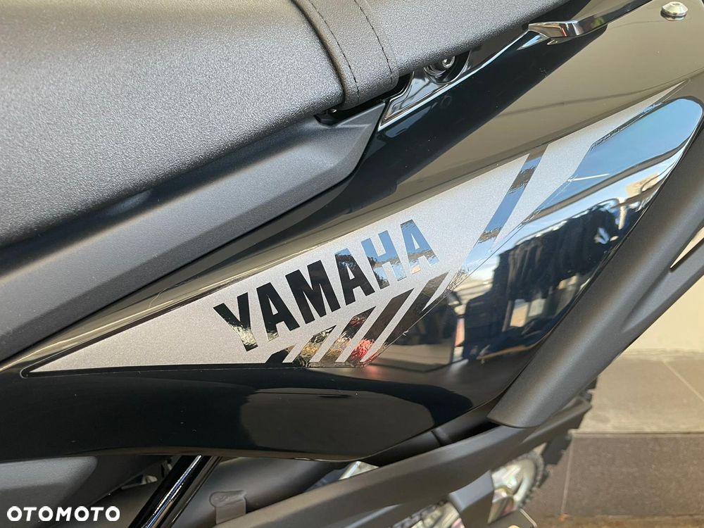 Yamaha WR - 12