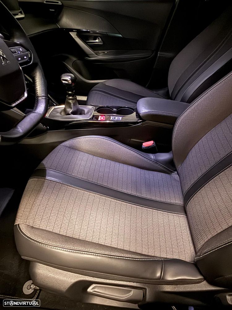 Peugeot 2008 1.5 BlueHDi Allure Pack - 15