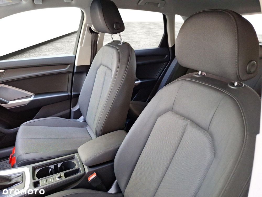 Audi Q3 35 TFSI S tronic - 16