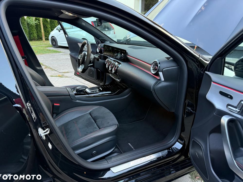 Mercedes-Benz Klasa A 45 S AMG 4-Matic 8G-DCT - 27