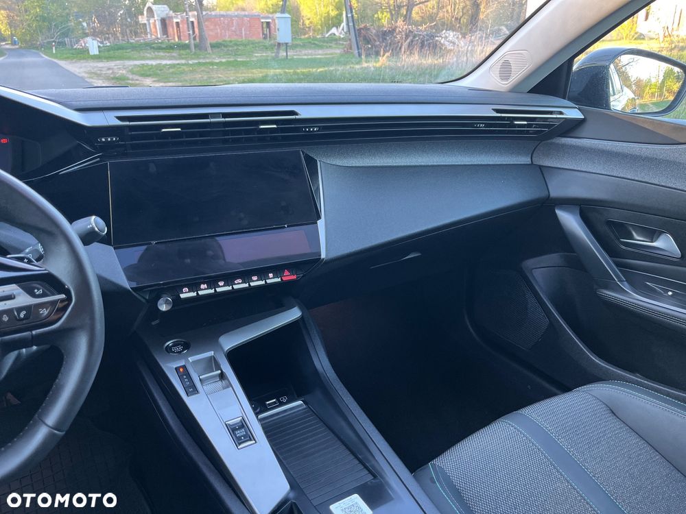 Peugeot 408 1.2 PureTech mHEV Allure S&S e-DSC6 - 23