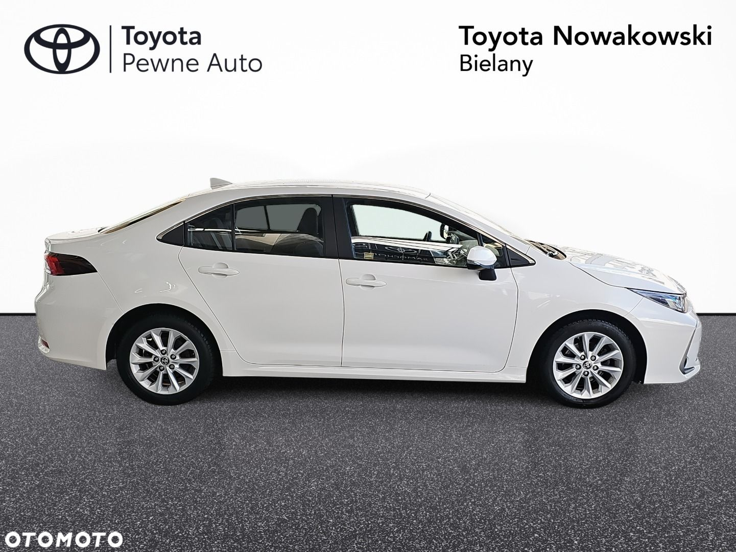 Toyota Corolla - 24