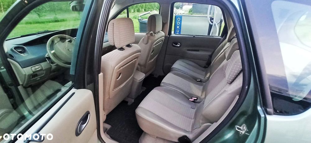 Renault Scenic 2.0 Confort Expression - 3