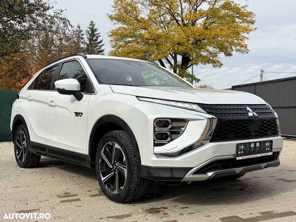 Mitsubishi Eclipse-Cross - 15