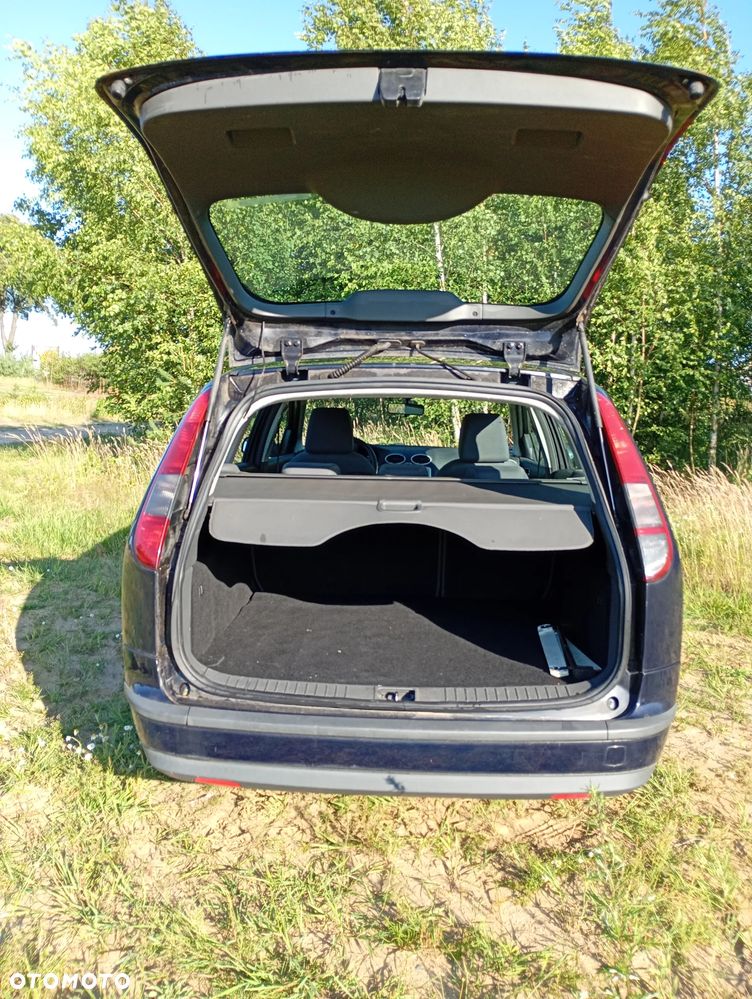Ford Focus 1.6 Ambiente - 16
