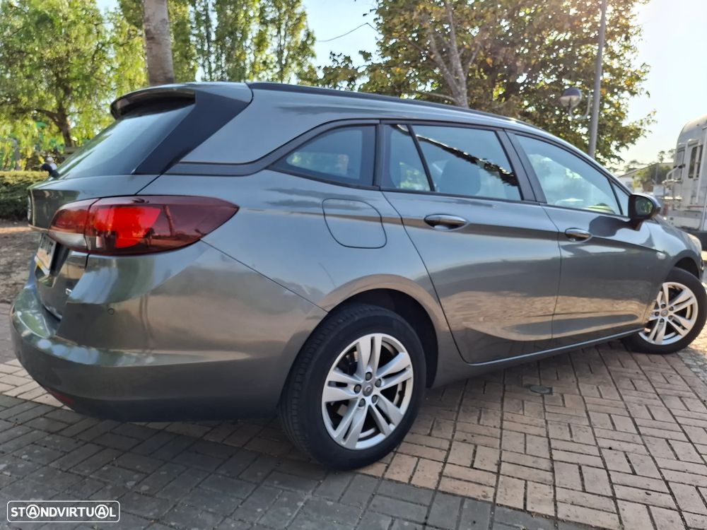 Opel Astra Sports Tourer 1.6 CDTI Dynamic S/S - 2