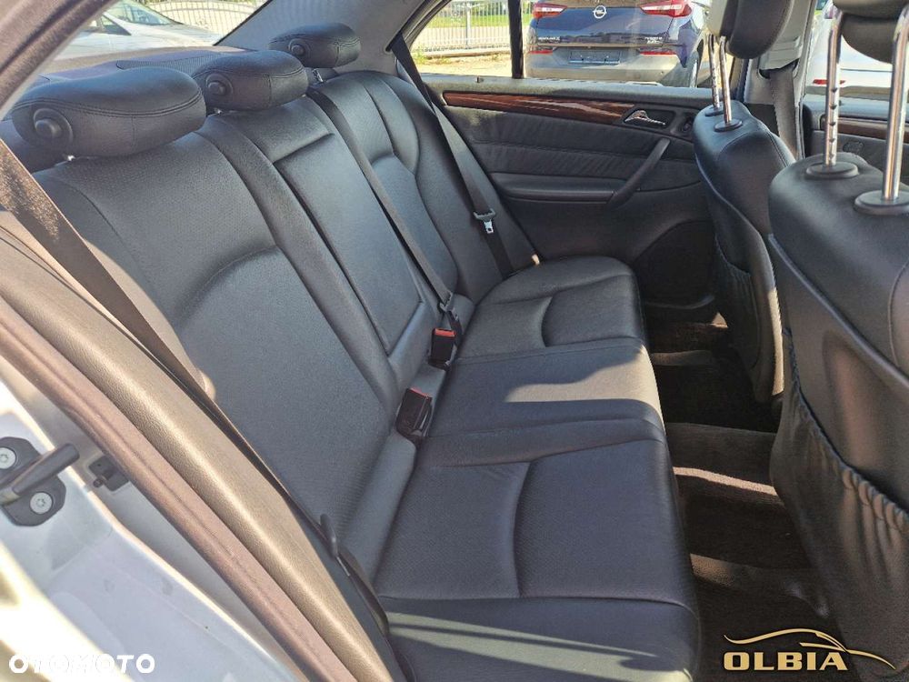 Mercedes-Benz Klasa C - 19