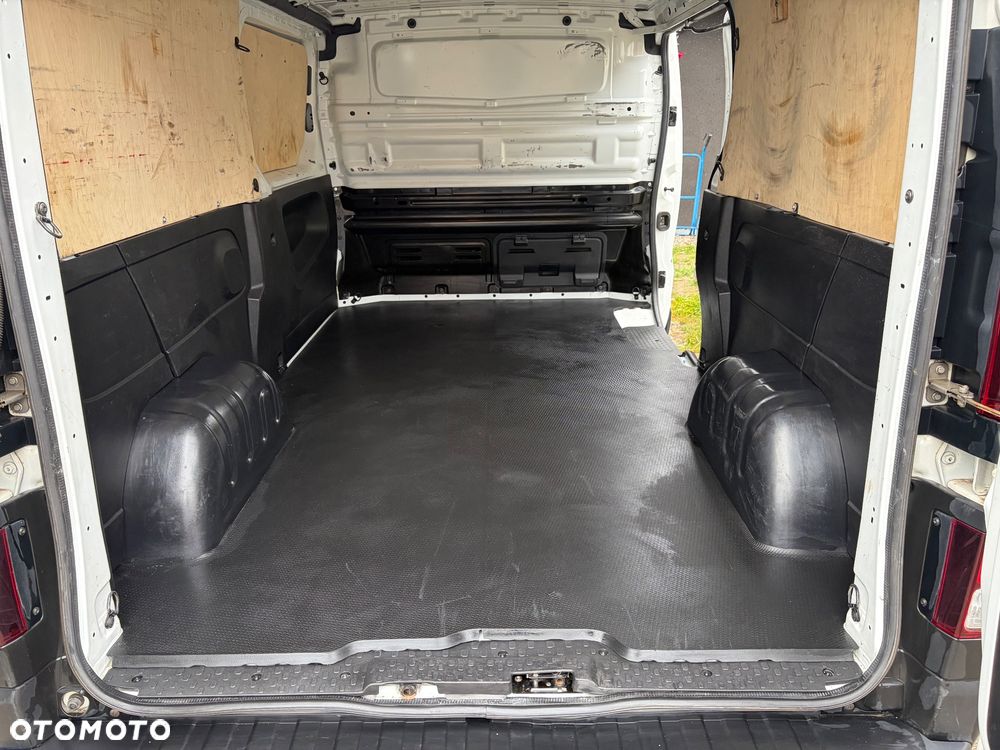Renault Trafic - 10