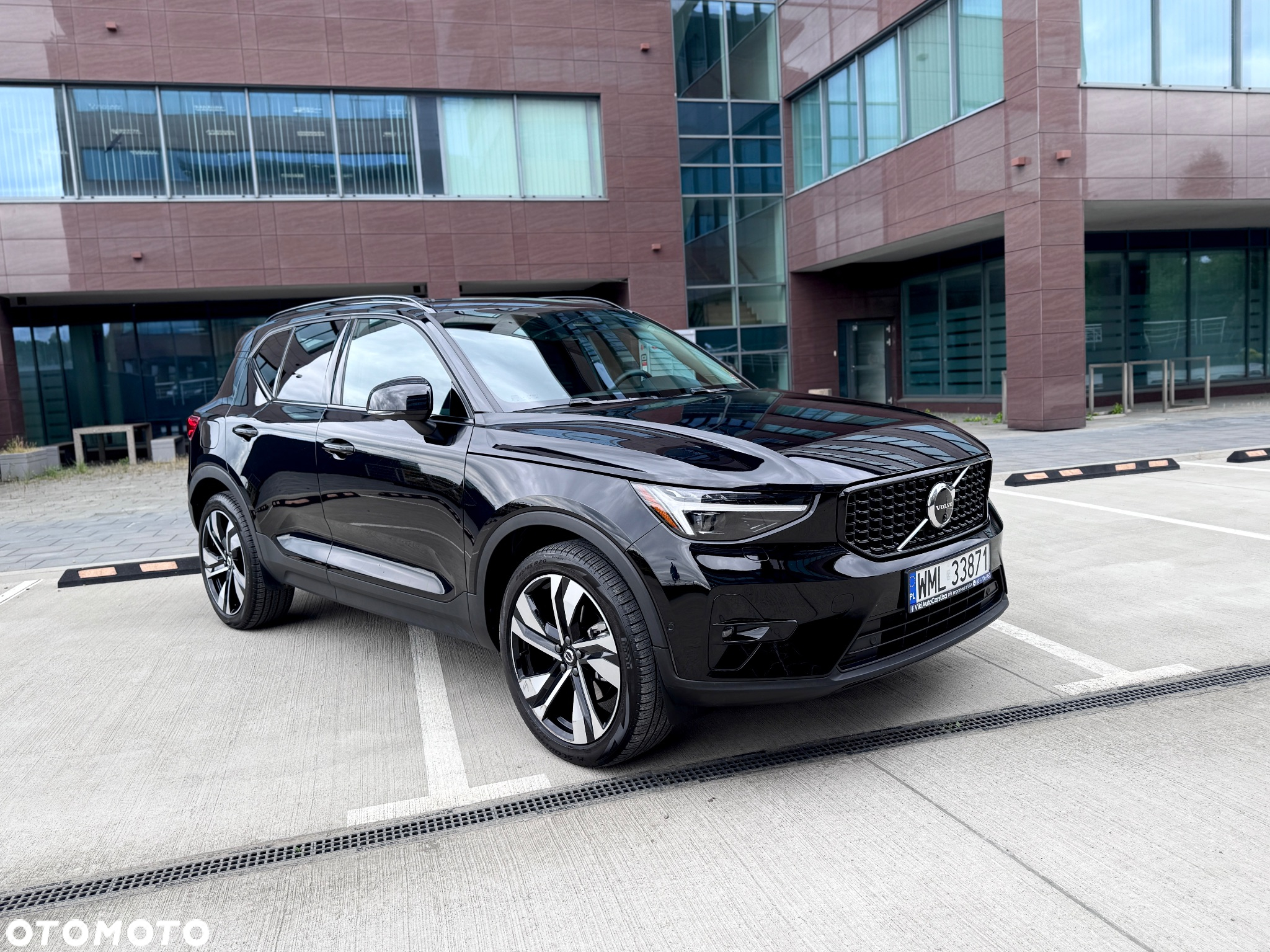 Volvo XC 40 B5 AWD Ultimate Dark - 2