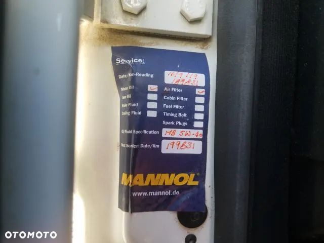 Mercedes-Benz Klasa G 63 AMG AMG SPEEDSHIFT 7G-TRONIC - 16