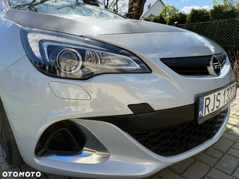 Opel Astra IV GTC OPC - 22