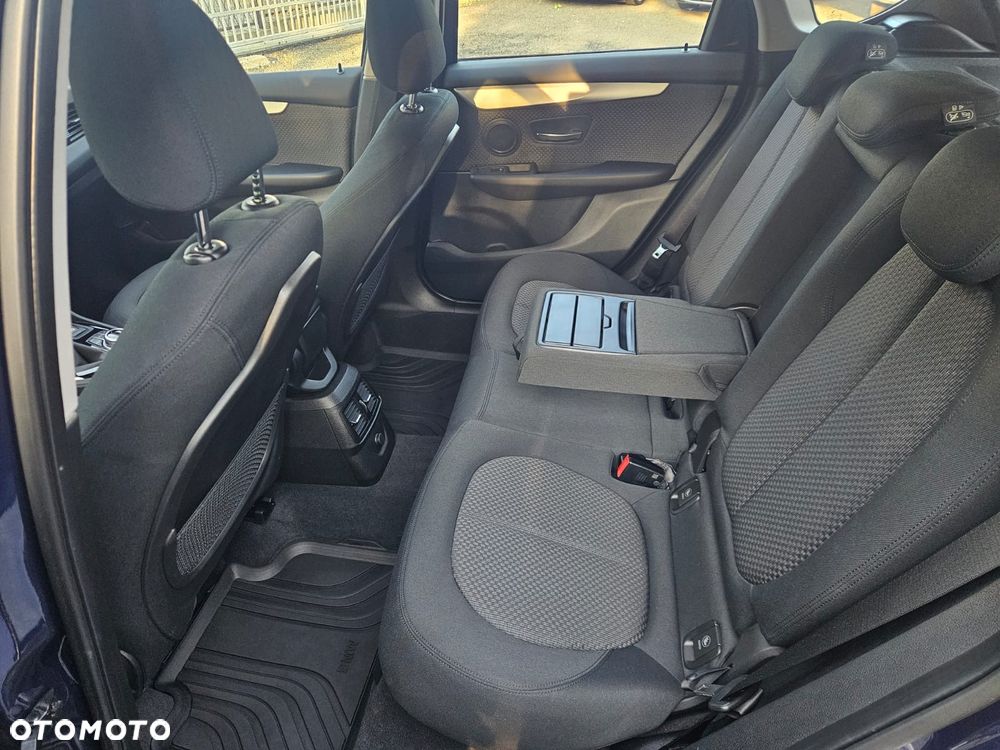 BMW Seria 2 216i - 17
