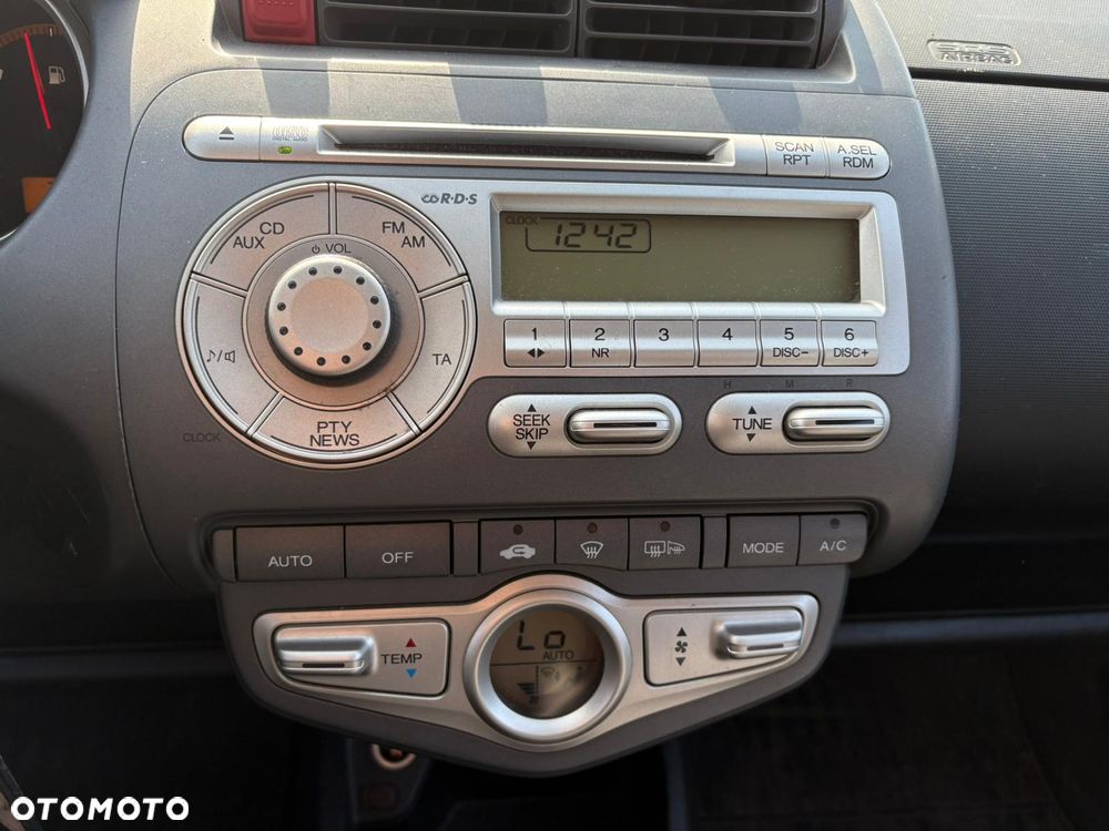 Honda Jazz 1.4 LS - 12