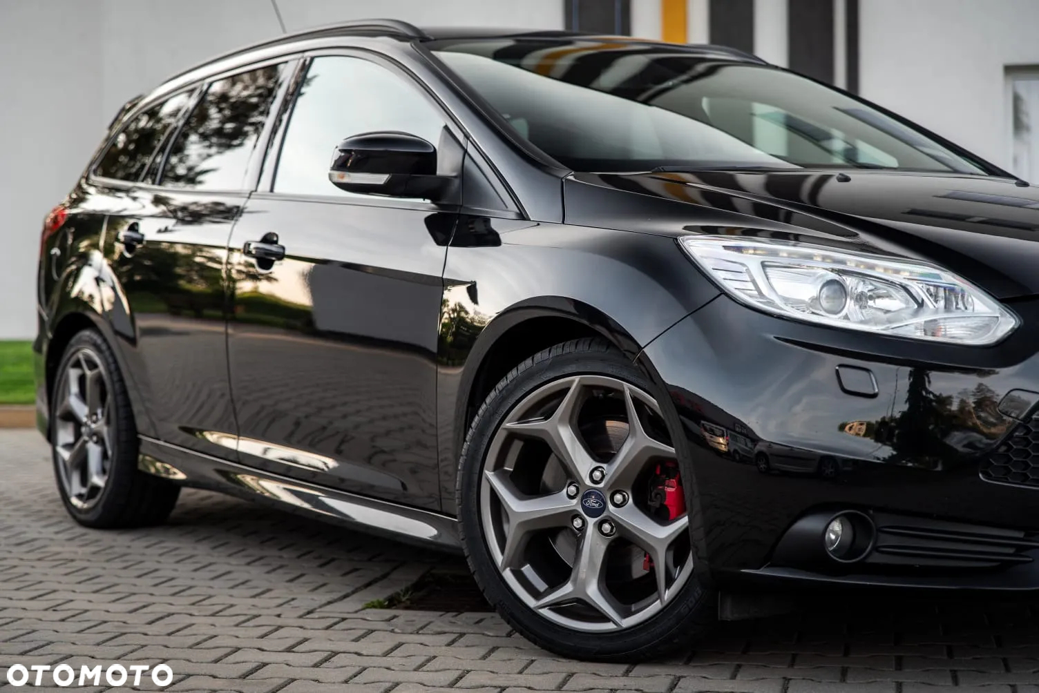 Ford Focus 2.0 EcoBoost ST mit Leder-Sport-Paket - 2