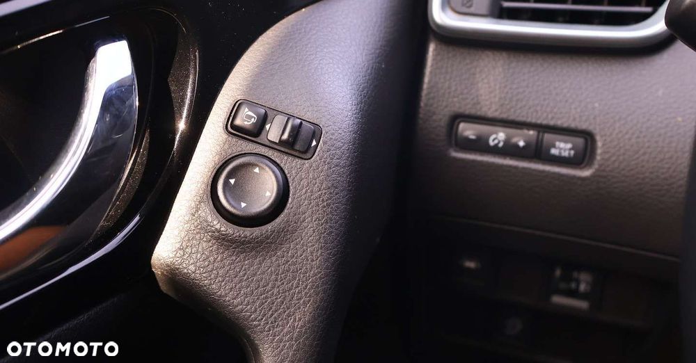 Nissan Qashqai - 26