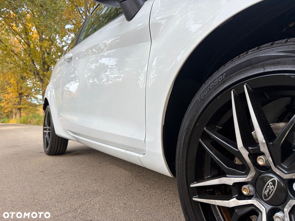 Ford Fiesta - 20