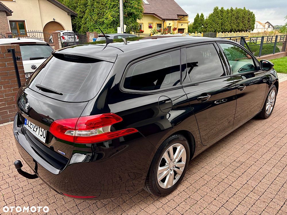 Peugeot 308 1.6 e-HDi Allure S&S - 11