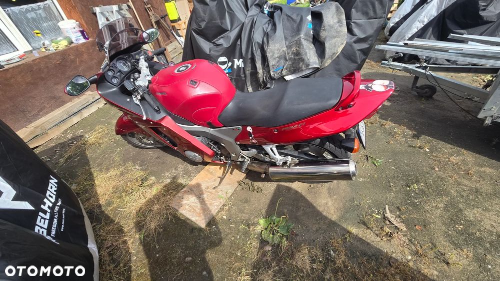 Honda CBR - 11