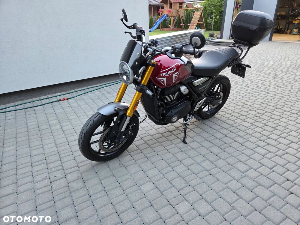 Triumph Inny - 3