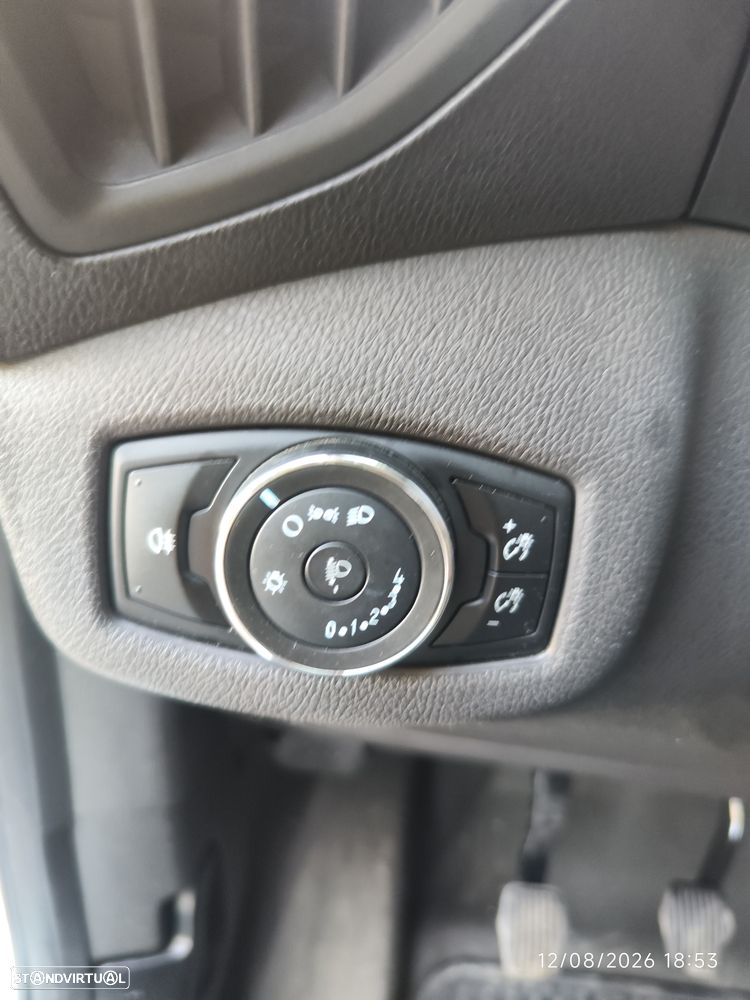 Ford Transit Connect - 18
