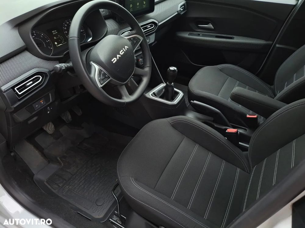 Dacia Logan TCe 90 MT5 Expression - 13