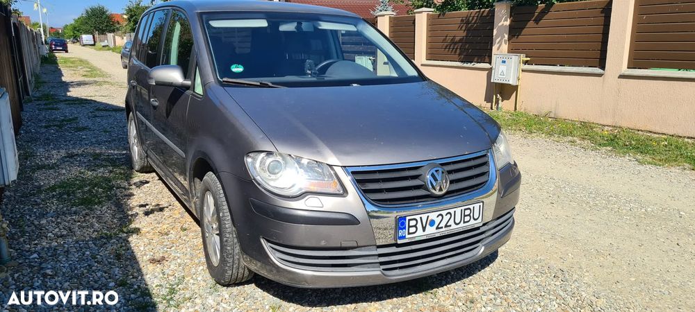Volkswagen Touran 1.9 TDI DPF Conceptline - 6
