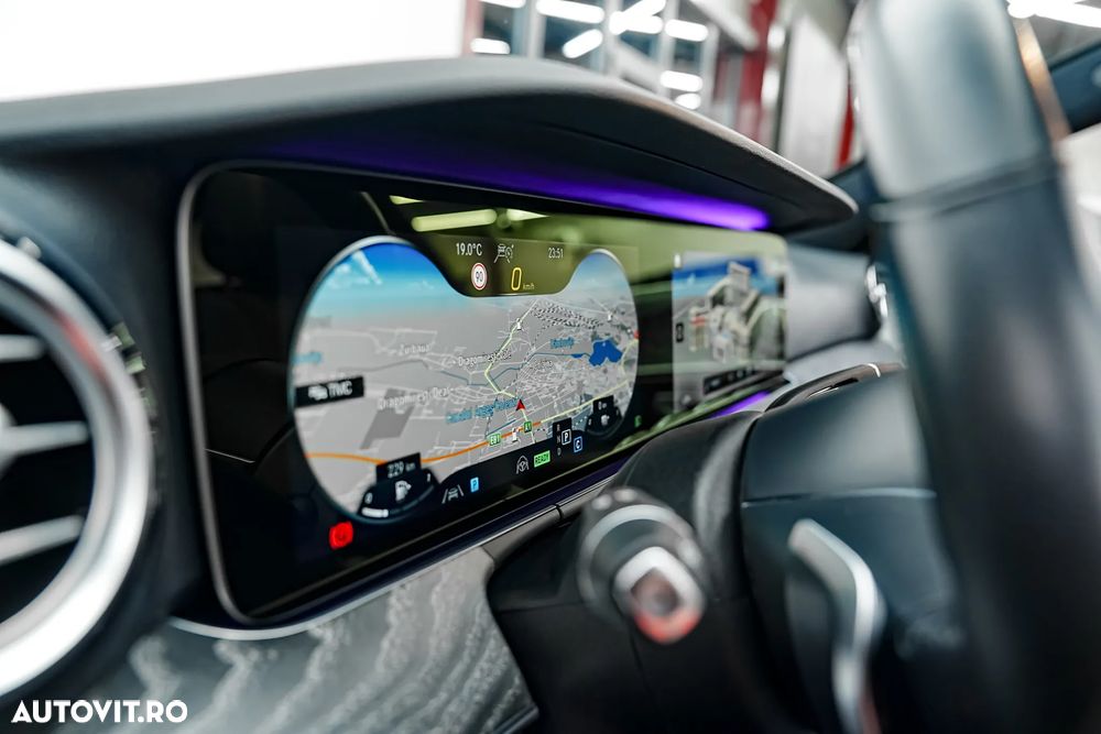 Mercedes-Benz E 300 9G-TRONIC AMG Line - 34